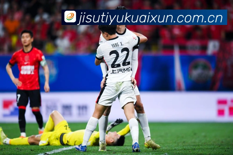 克莱谈坚持与热爱每次赢球机会都不想放过仍深爱站上球场的挑战赛场复盘-深度解析 克莱谈坚持与热爱每次赢球机会都不想放过仍深爱站上球场的挑战赛场复盘-深度解析